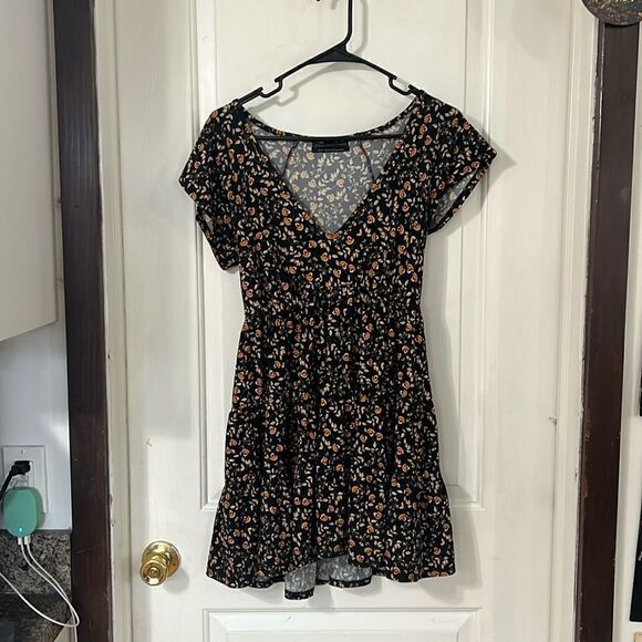Urban outfitters floral dress - Picture 1 of 3